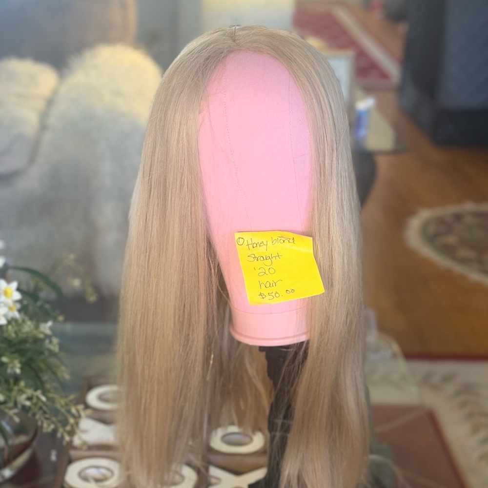 Honey Blonde Straight Hair Wig